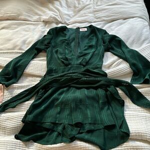 Showpo front tie emerald green romper. Never worn NWOT